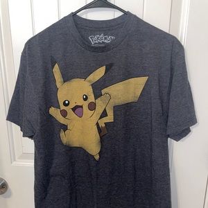 Pokémon Men’s Gray Pikachu Shirt Large 2013